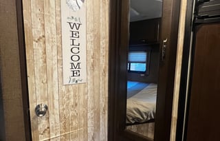 Compact & Loaded Thor Freedom Elite 23H Motorhome