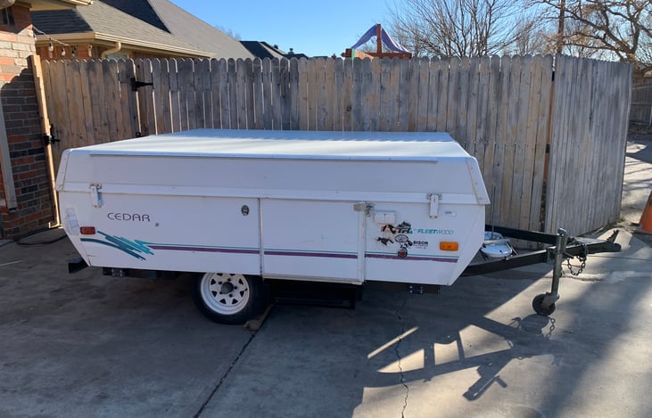 Lightweight (995 lbs with only a 100lb tongue weight) and compact design can be pulled by almost any vehicle. We have easily pulled it with a small crossover SUV and small car.