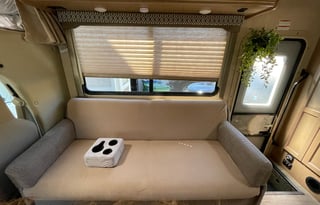 Clean, Cozy, Family-Friendly Camper(Fully Stocked)
