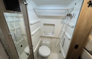 Winnebago Solis- Like New!!
