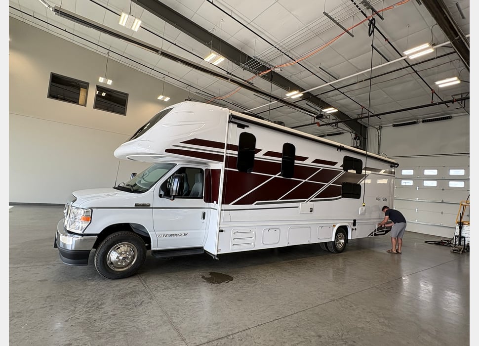 Class C Motor Home rentals in Arvada
