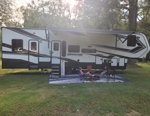 Grand Design Momentum G-Class 353G