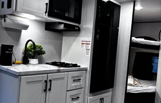 Desert Rent A Hive –2026 Clean Jayco w/ Bunks