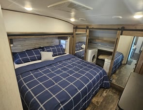 Forest River RV Sabre 38DBQ