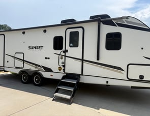 CrossRoads RV Sunset Trail SS272BH