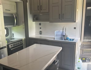 Keystone RV Fuzion 373
