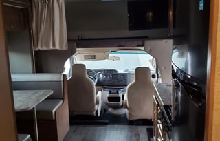 2019 Winnebago Outlook 27D