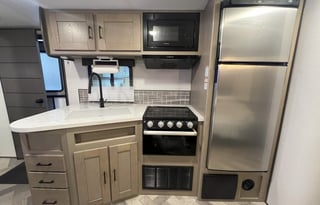 2021 Cruiser Twilight Signature TWS 3300