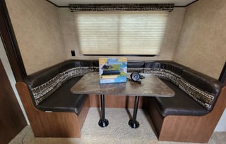 Big SHOWER★SLIDEOUT★BUNKS★OUTDOOR KITCHEN★Exit407