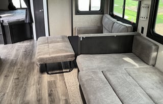 Jayflight 30' Bunkhouse