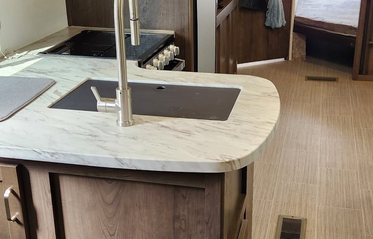 Great kitchen with plenty of counter space