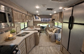 2019 Forest River RV Sunseeker 3050S Ford