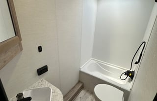 NEW 2025! NO COSTLY INSURANCE FEES! MONTH TO MONTH