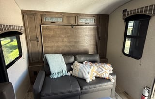 2022 Venture RV Sonic - Family friendly!