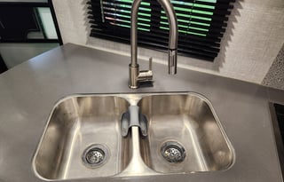 Spacious RV for 8 | Bunkhouse + 1.5 Baths