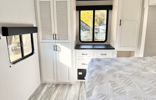 *BRAND NEW* 2026 Jayco - KING BED - 2 Bdrm