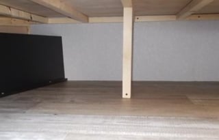 32ft SMART HOME CAMPER WiTH HOT TUB & MESAGE CHAiR