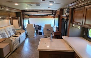 Luxury 2019 Winnebago Forza 34T Diesel Class A
