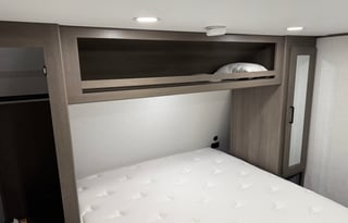 Cozy Nomad: Book Your Escape