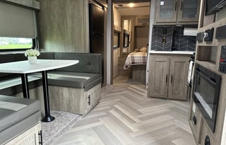 SALEM HEMISPHERE HYPER-LYTE 23BHHL