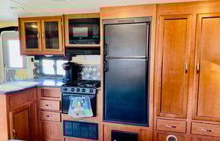 2 Door Trailer Big Bunks! Essentials Included