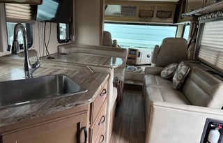 2018 THOR MOTOR COACH ACE 27 2 Class A motorhome
