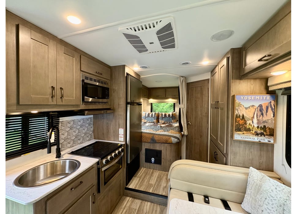Class C Motor Home rentals in Houston