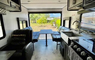 2021 Dutchmen RV Coleman Lantern Series 250TQ