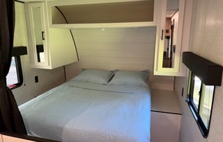 2024 Jay Flight | Sleeps 10 | Delivery Available