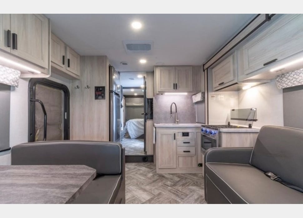 Class C Motor Home rentals in Colorado Springs