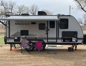 Winnebago Minnie Winnie 2106ds