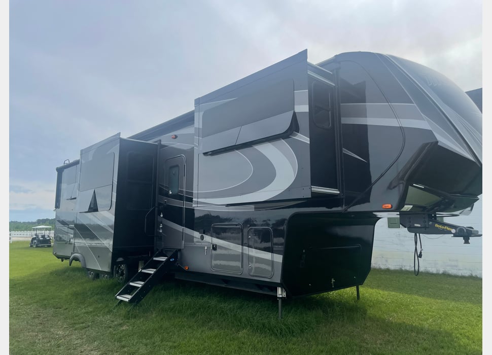 Fifth Wheel rentals in Baltimore