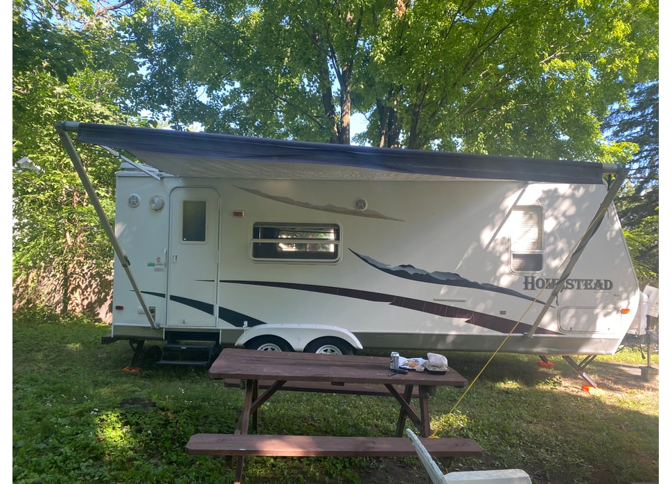 Travel Trailer rentals in Milton