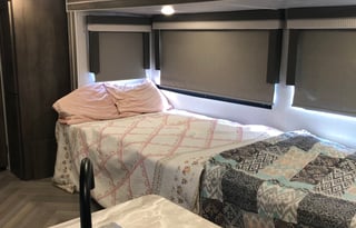 2022 Forest River RV Wildwood X-Lite 28VBXl