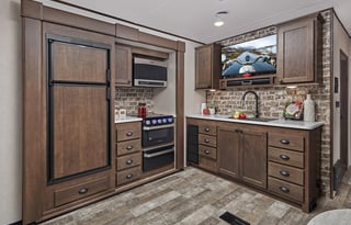 AGA 10 - 2021 Forest River RV XLR Hyper Lite 2815