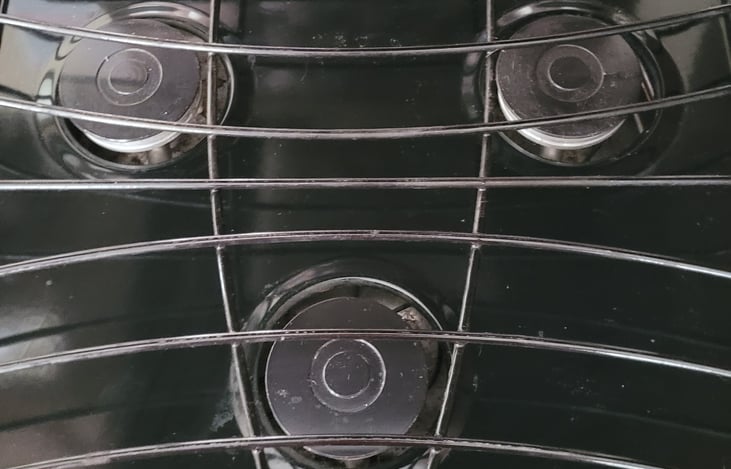 Stovetop = 3 burners