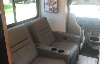 2021 BRAND NEW WINNEBAGO OUTLOOK