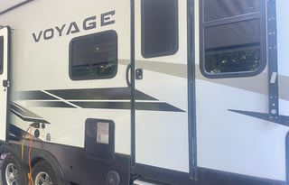 Serenity on Wheels: Spacious Winnebago  for Two