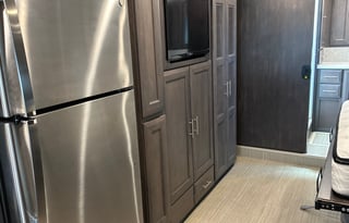 2021 Thor Motor Coach Palazzo 37.5