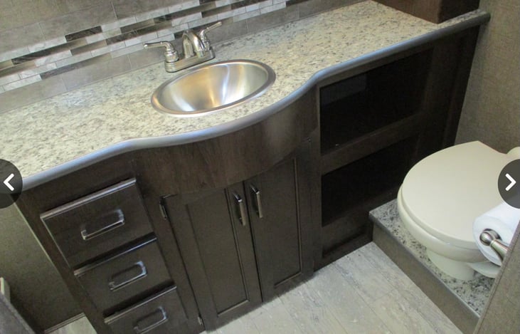 Master suite bathroom