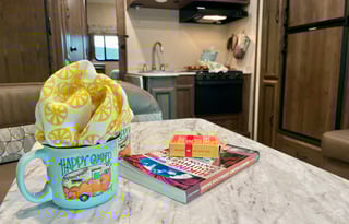 2019 Coachmen RV Freelander 26DS - Low miles