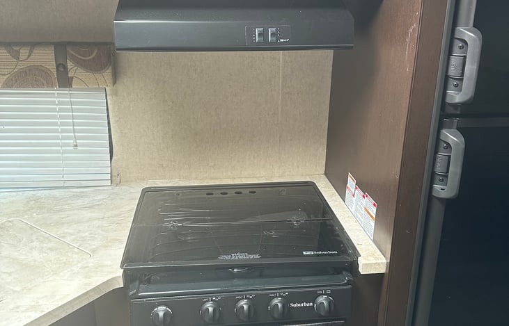 stove, microwave, and oven