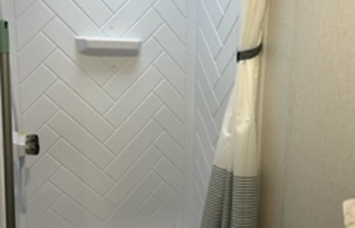 Full size shower is great for full hook-up campsites!