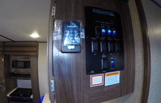 Luxury Keystone RV Sprinter 332DEN