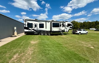 2021 Dutchmen Voltage 4135