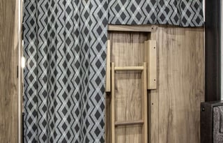 **Alpha Wolf Bunk House-Beautiful!**