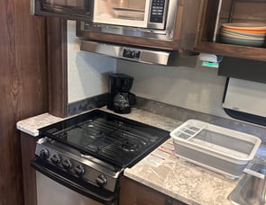 Coachmen RV Pursuit 32WC