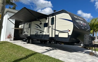 “Our Cozy Happy Place Travel Trailer Rental Puma “