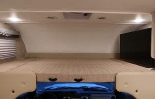 C8 *NEW*2022 Thor LUXURY KING Bed,8 Sleeper,Solar