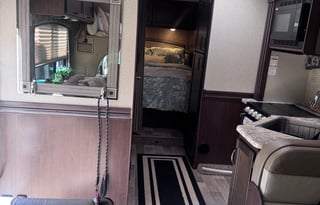 2020 Thor Motor Coach Chateau 28Z